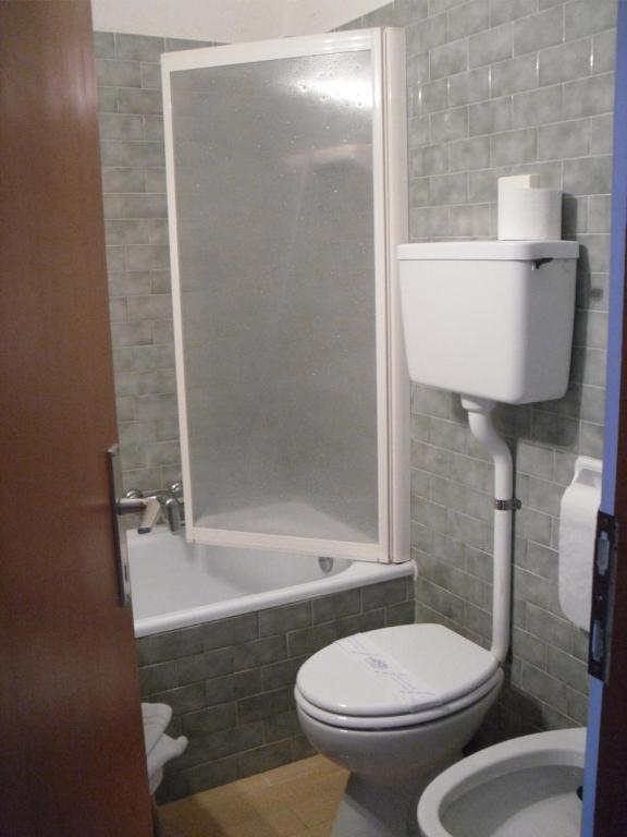 Hotel Garni Bellavista Calceranica al Lago Habitación foto
